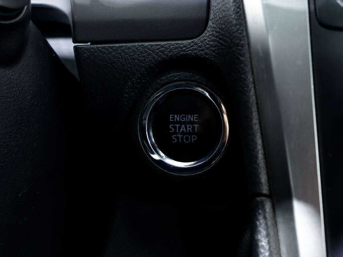 Купить Toyota Camry с пробегом. Фото: #12