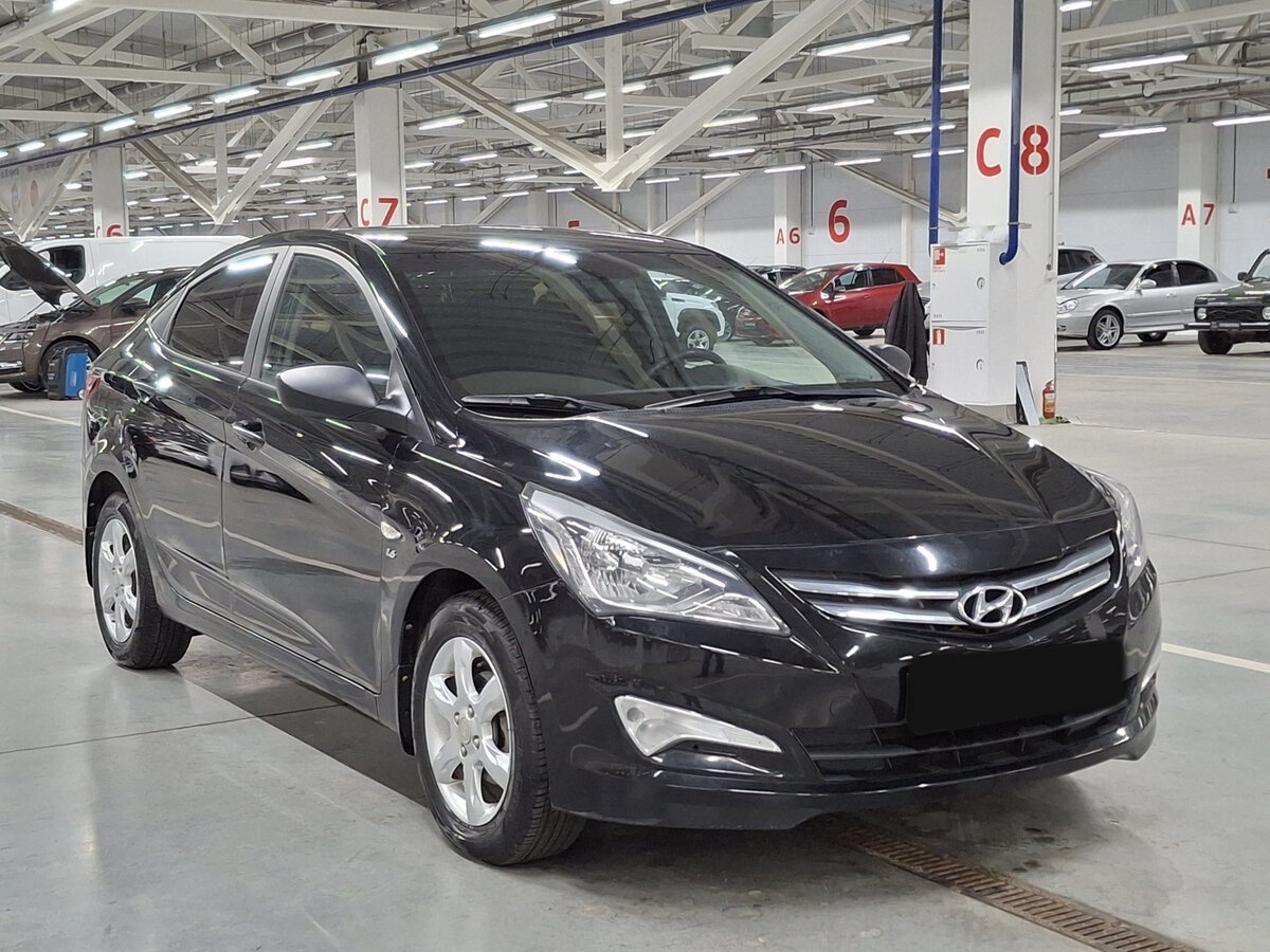 Купить Hyundai Solaris с пробегом. Фото: #2