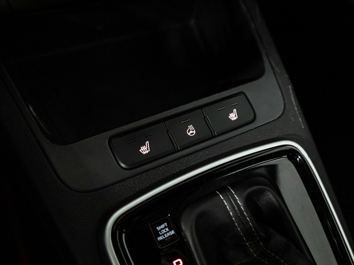 Купить Kia Rio с пробегом. Фото: #15