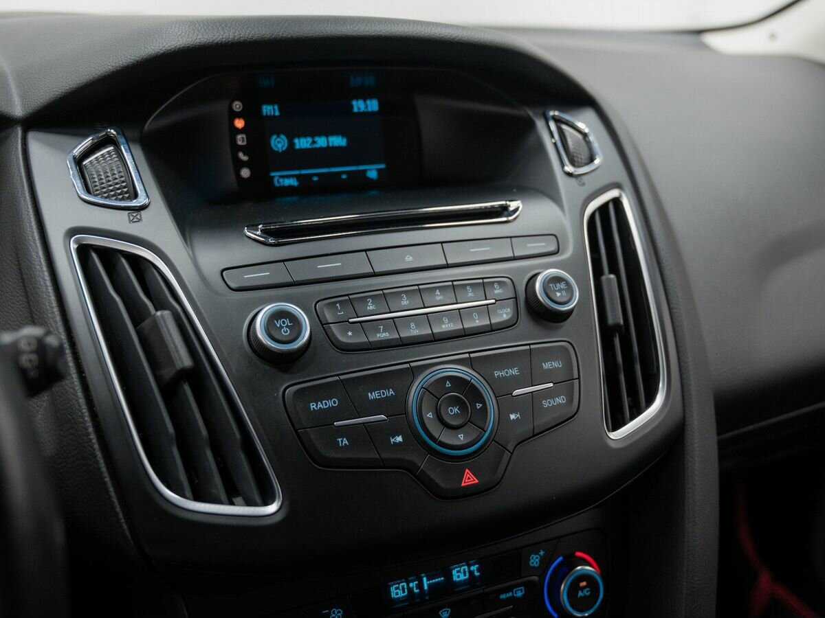 Купить Ford Focus с пробегом. Фото: #18