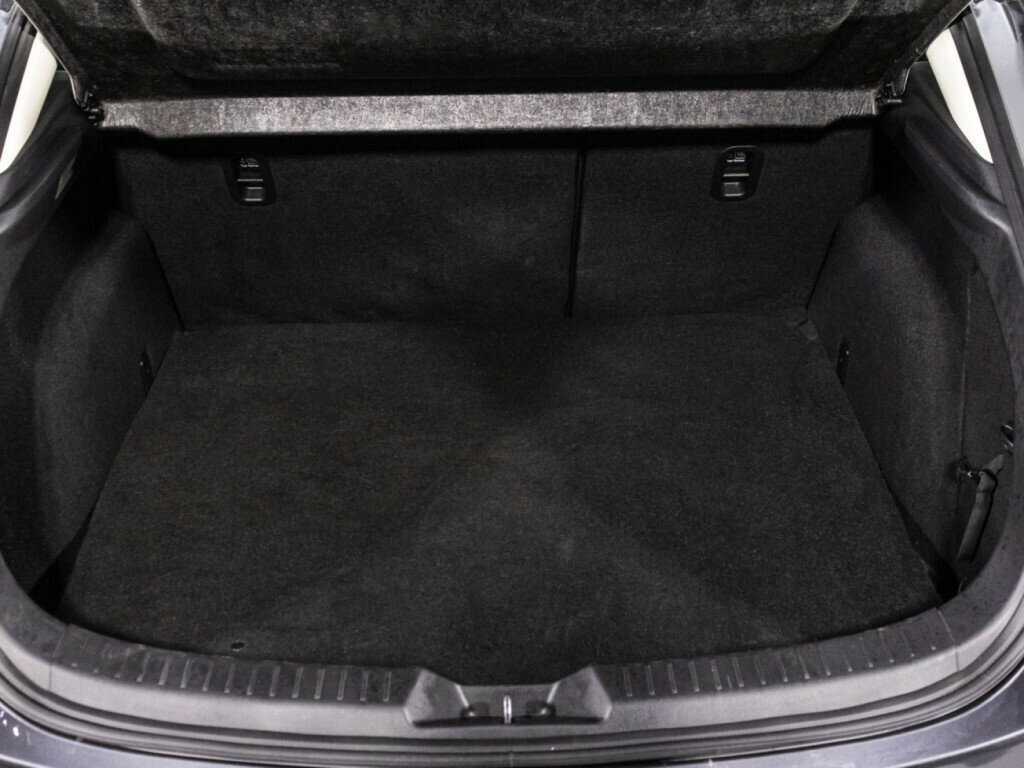 Купить Mazda 3 с пробегом. Фото: #13