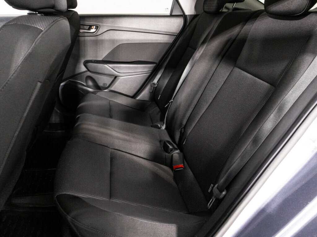 Купить Hyundai Solaris с пробегом. Фото: #9