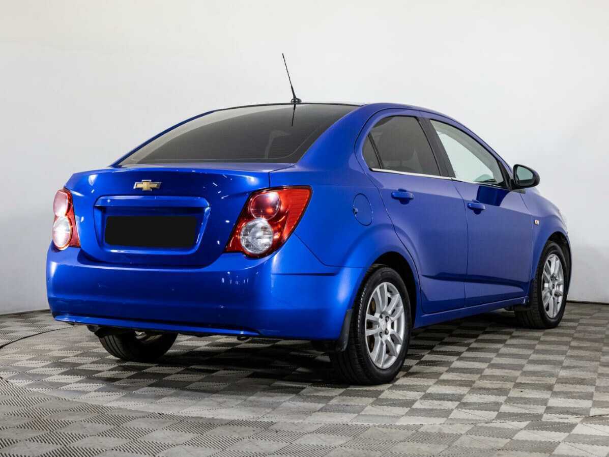 Купить Chevrolet Aveo с пробегом. Фото: #4