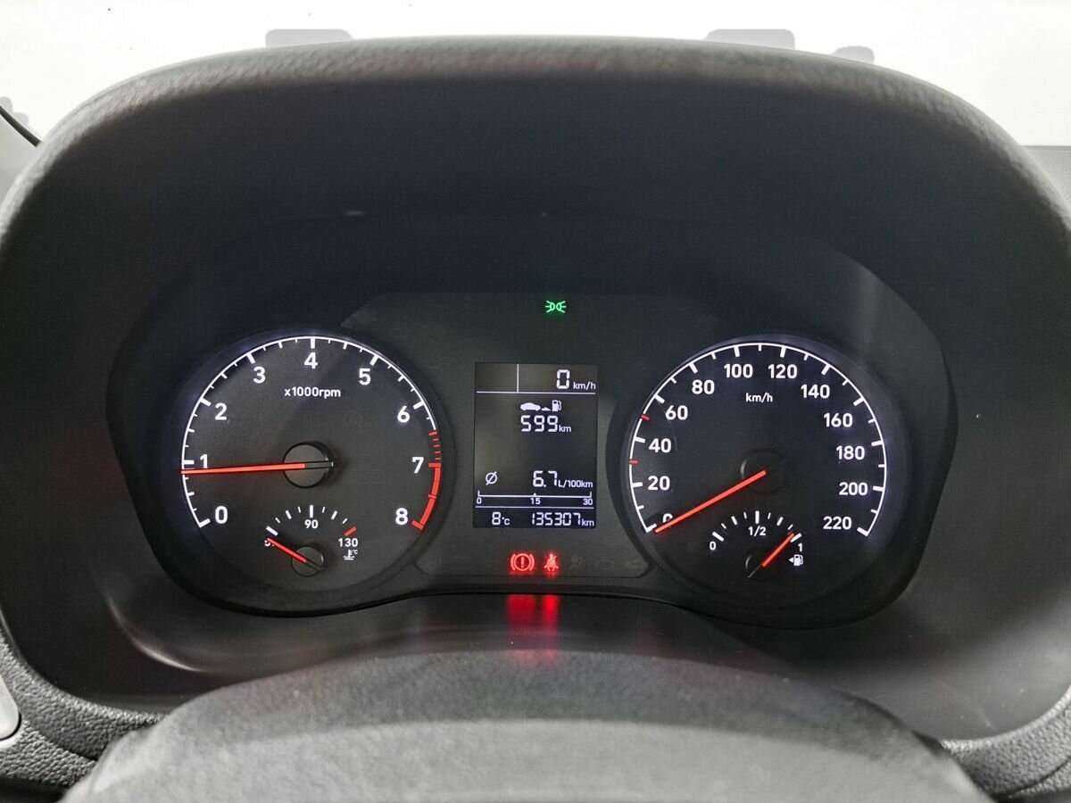 Купить Hyundai Solaris с пробегом. Фото: #12