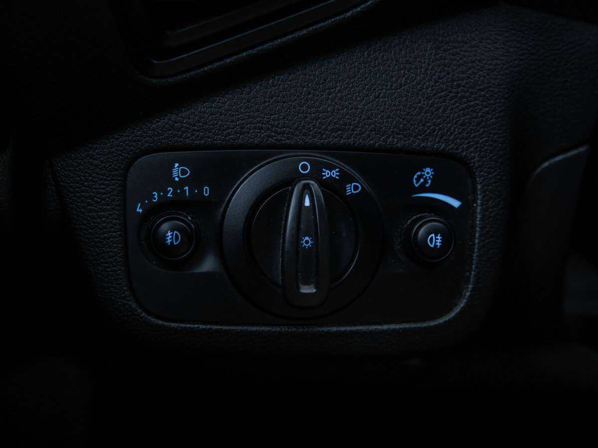 Купить Ford Kuga с пробегом. Фото: #12