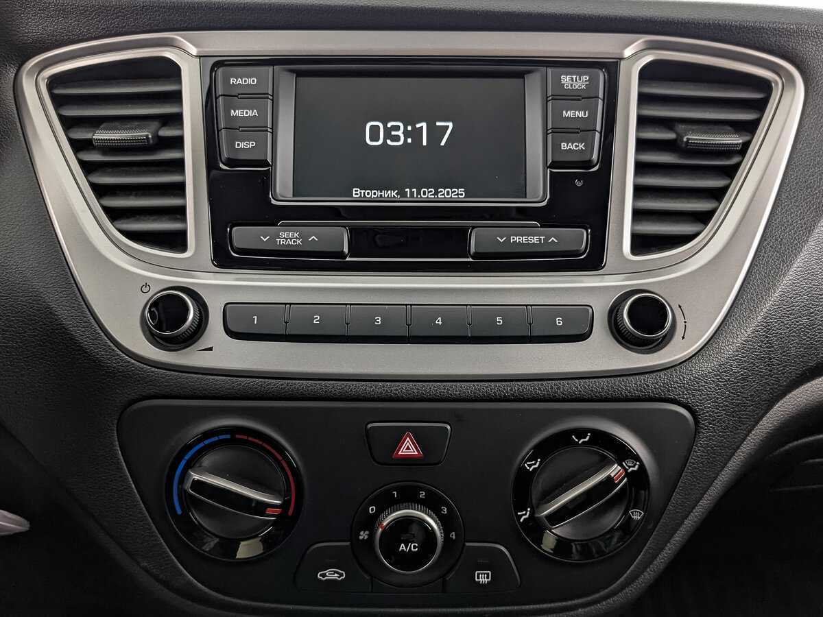 Купить Hyundai Solaris с пробегом. Фото: #16