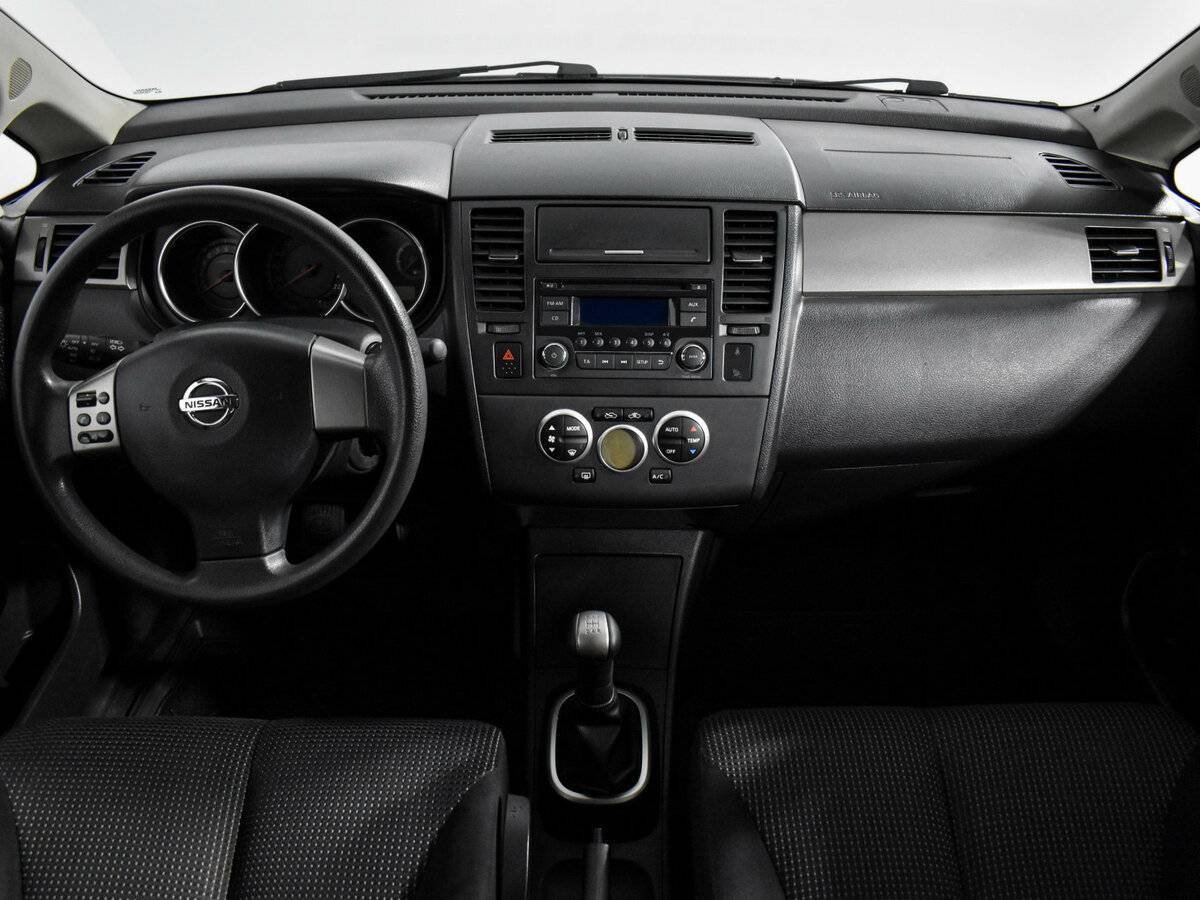Купить Nissan Tiida с пробегом. Фото: #12