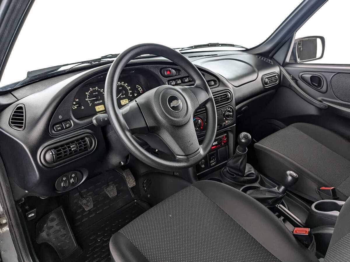 Купить Chevrolet Niva с пробегом. Фото: #10