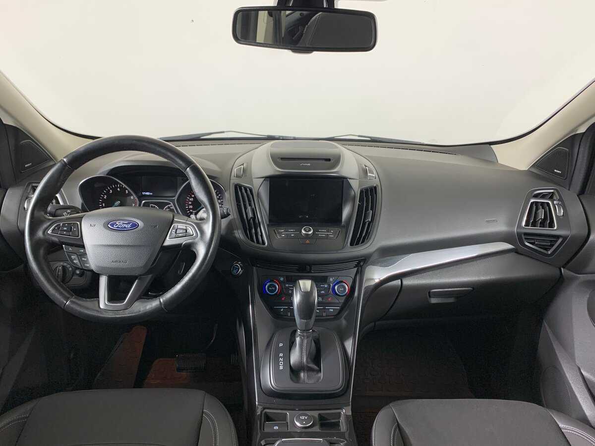 Купить Ford Kuga с пробегом. Фото: #12
