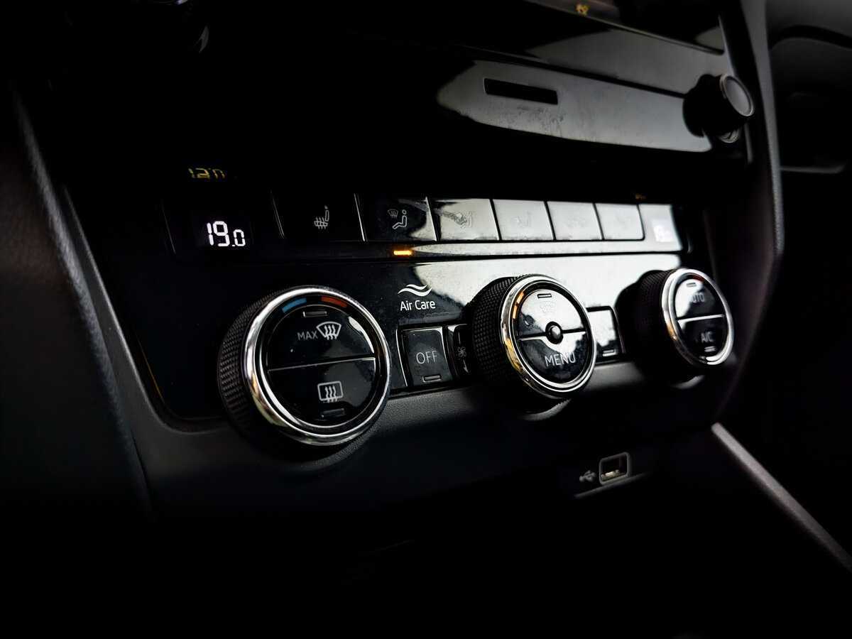 Купить Skoda Octavia с пробегом. Фото: #24