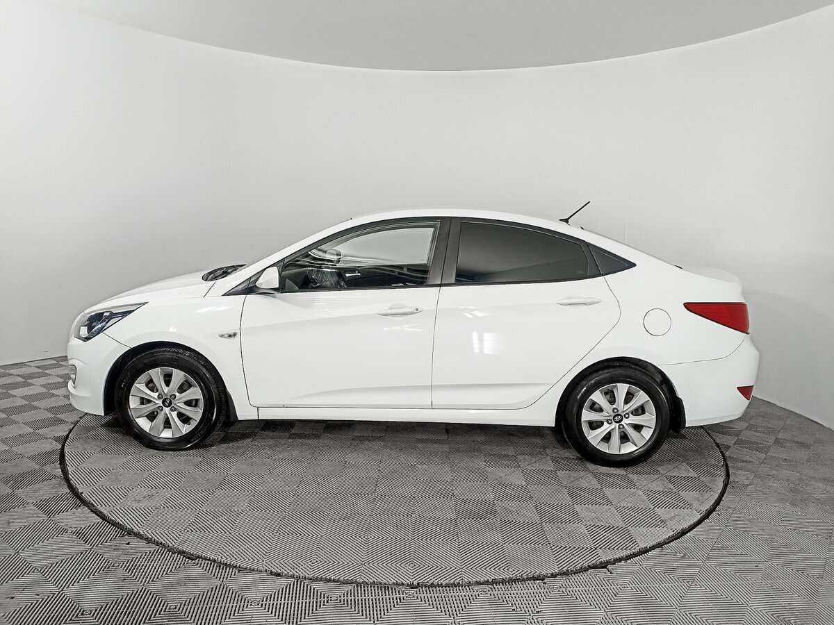 Купить Hyundai Solaris с пробегом. Фото: #6