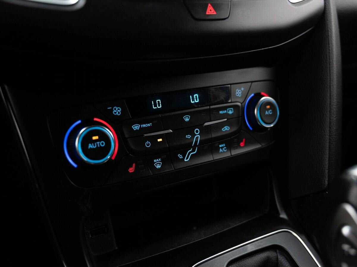 Купить Ford Focus с пробегом. Фото: #19