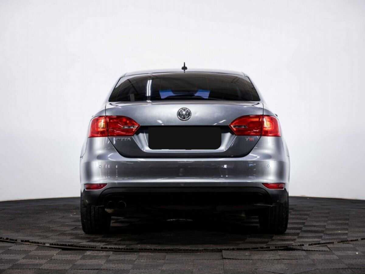Купить Volkswagen Jetta с пробегом. Фото: #4