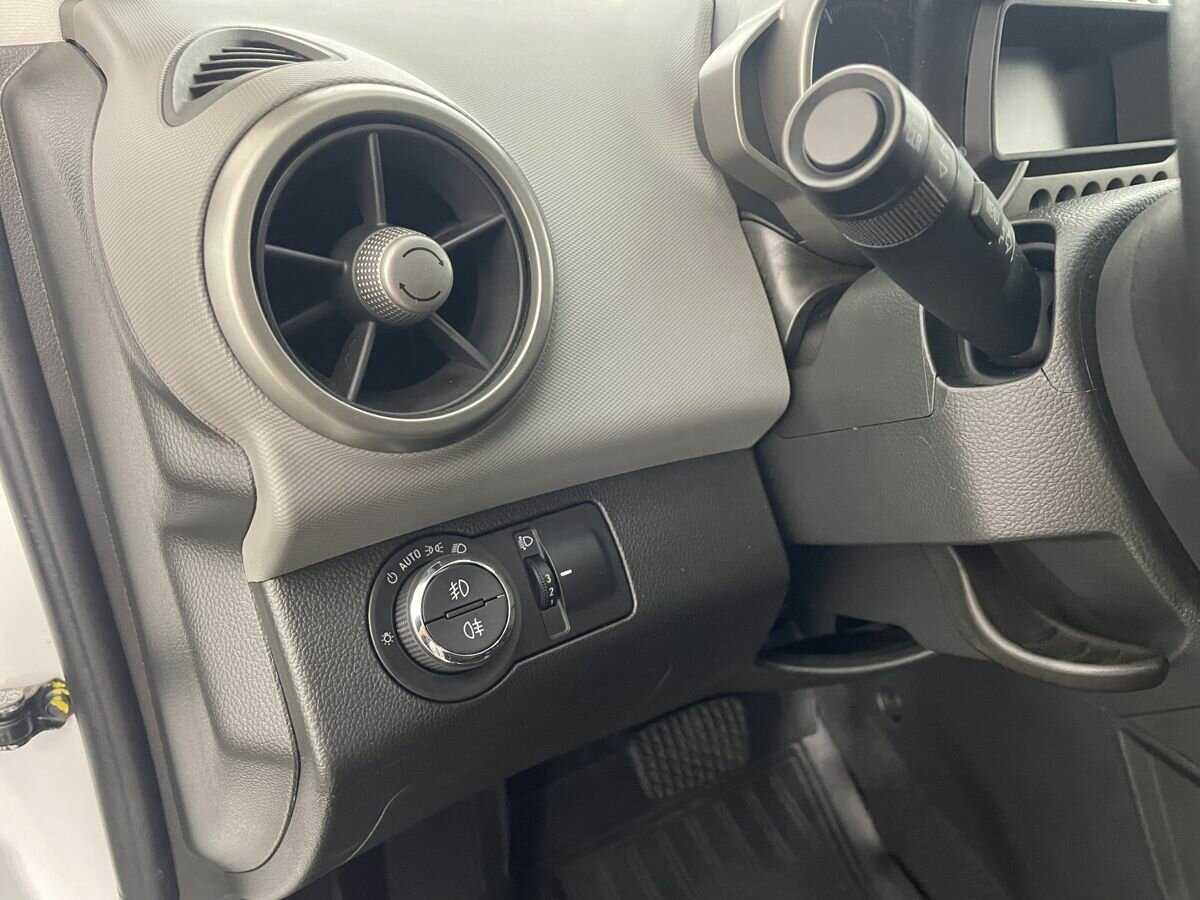 Купить Chevrolet Aveo с пробегом. Фото: #7