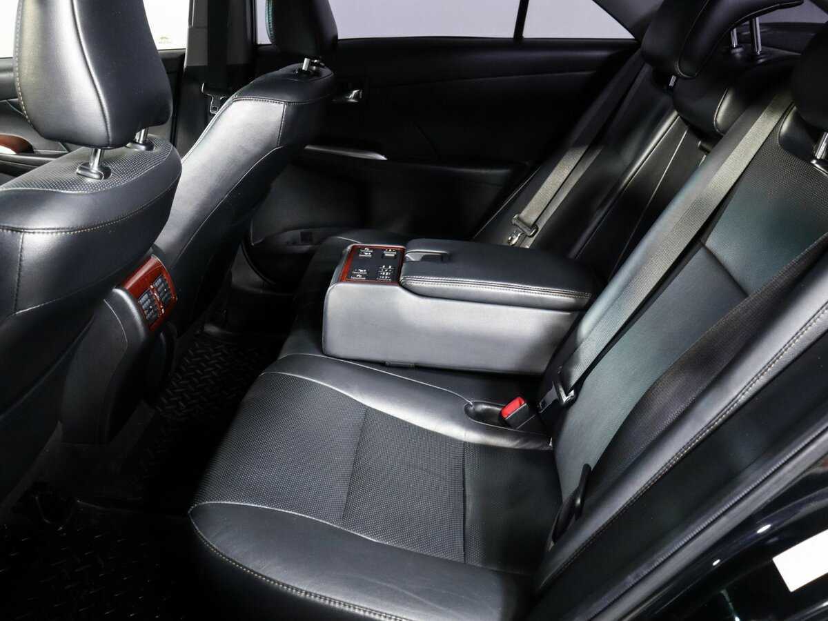 Купить Toyota Camry с пробегом. Фото: #9