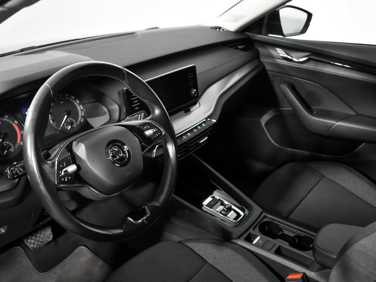 Купить Skoda Octavia с пробегом. Фото: #7
