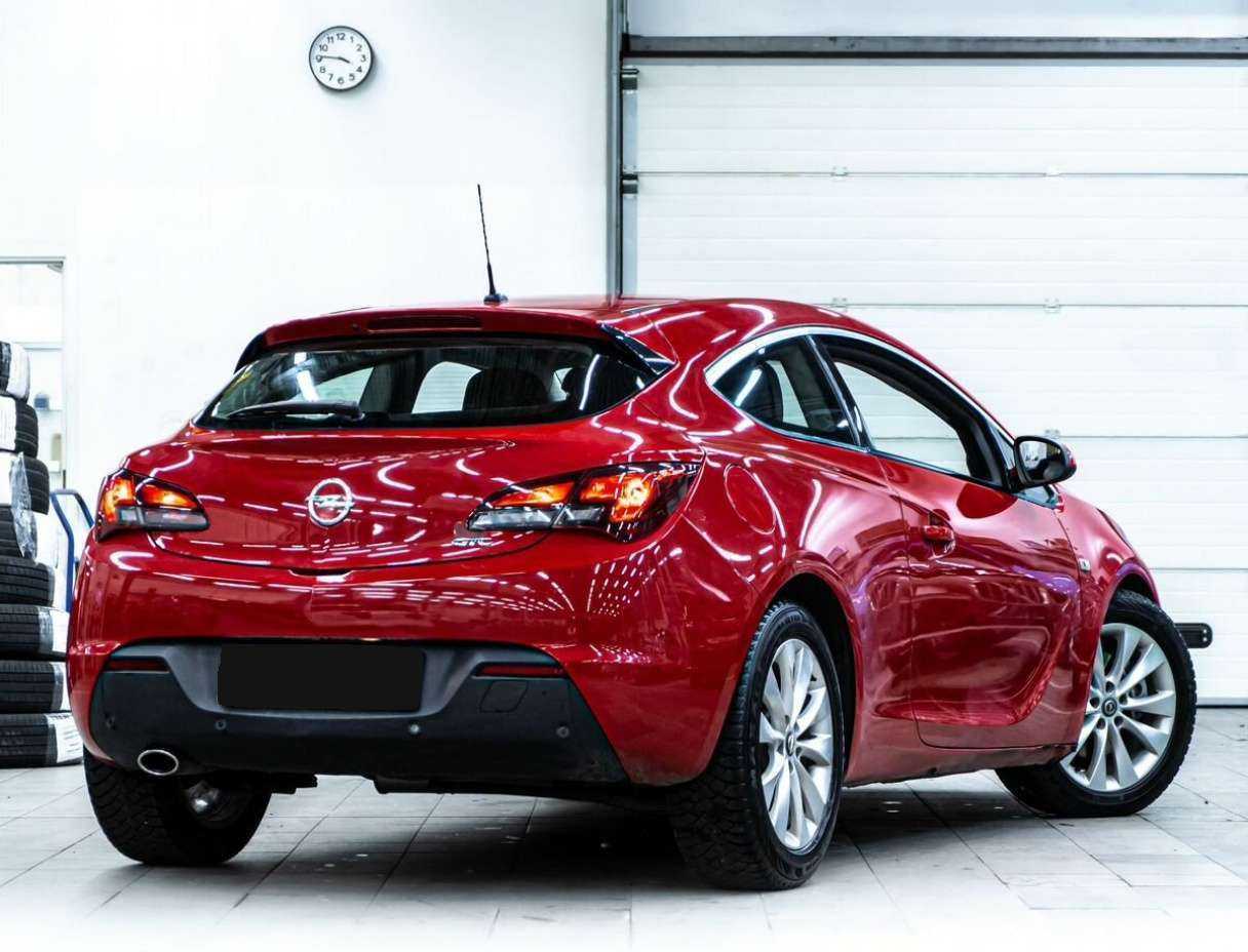 Купить Opel Astra с пробегом. Фото: #2