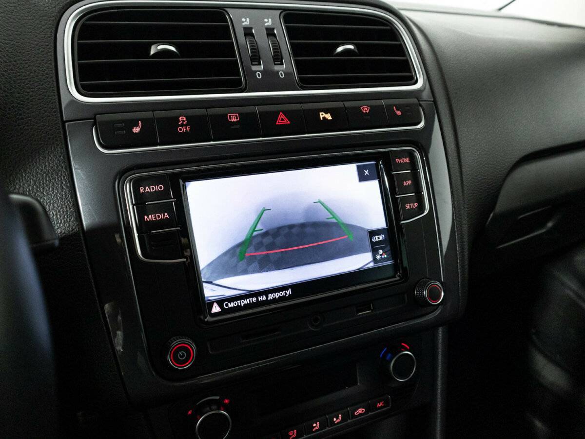 Купить Volkswagen Polo с пробегом. Фото: #15