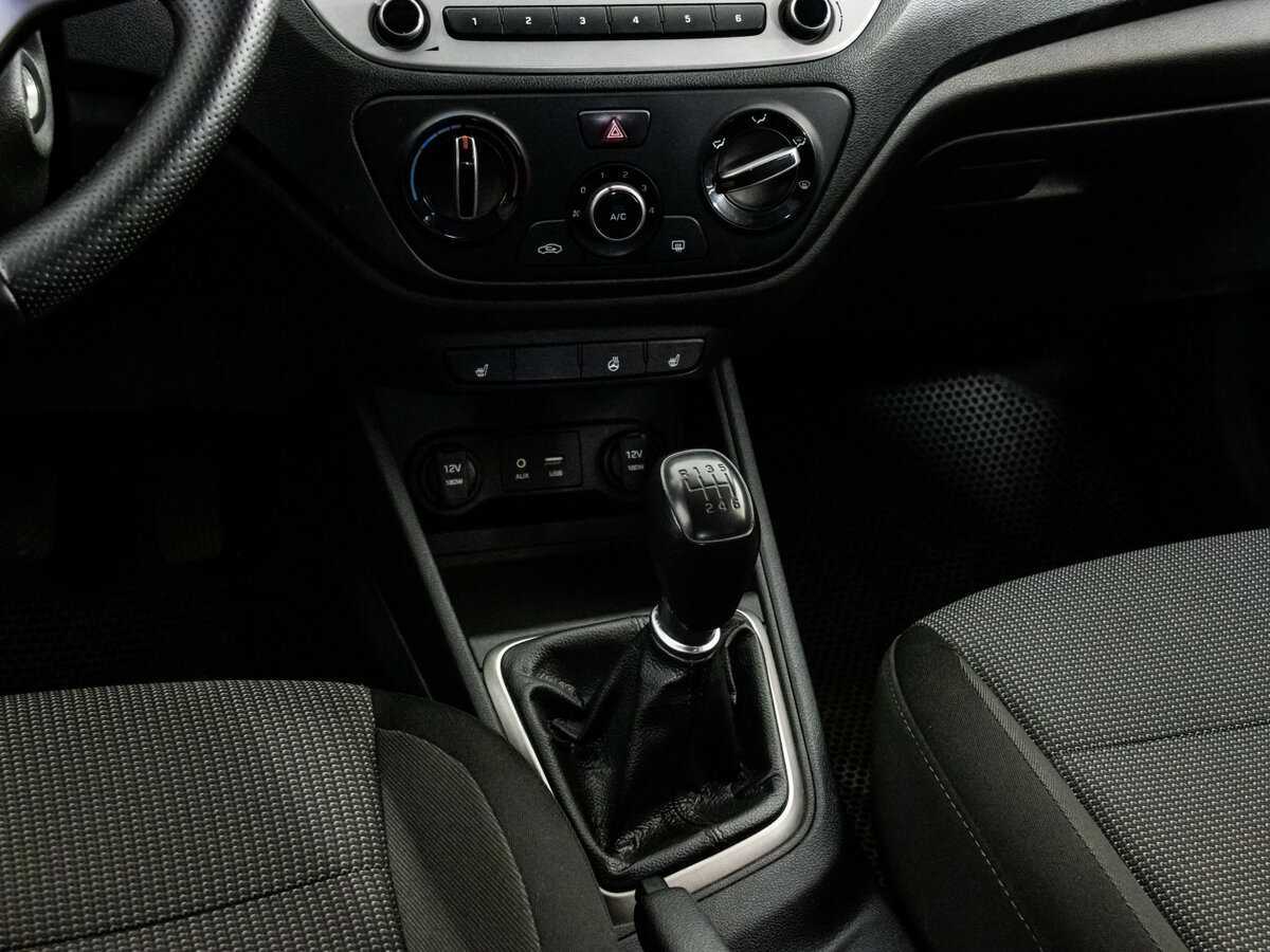 Купить Hyundai Solaris с пробегом. Фото: #11