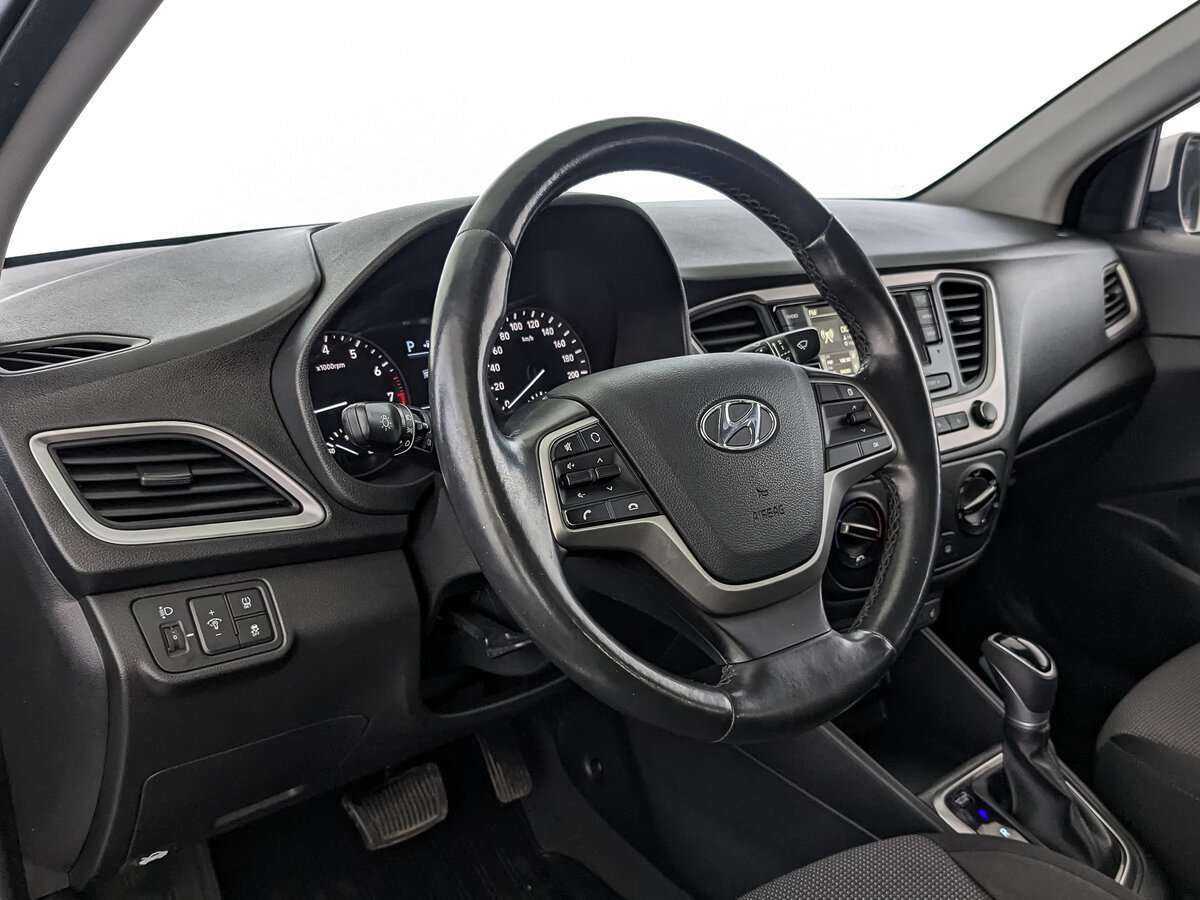 Купить Hyundai Solaris с пробегом. Фото: #10