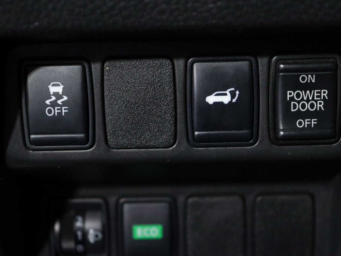 Купить Nissan X-Trail с пробегом. Фото: #18