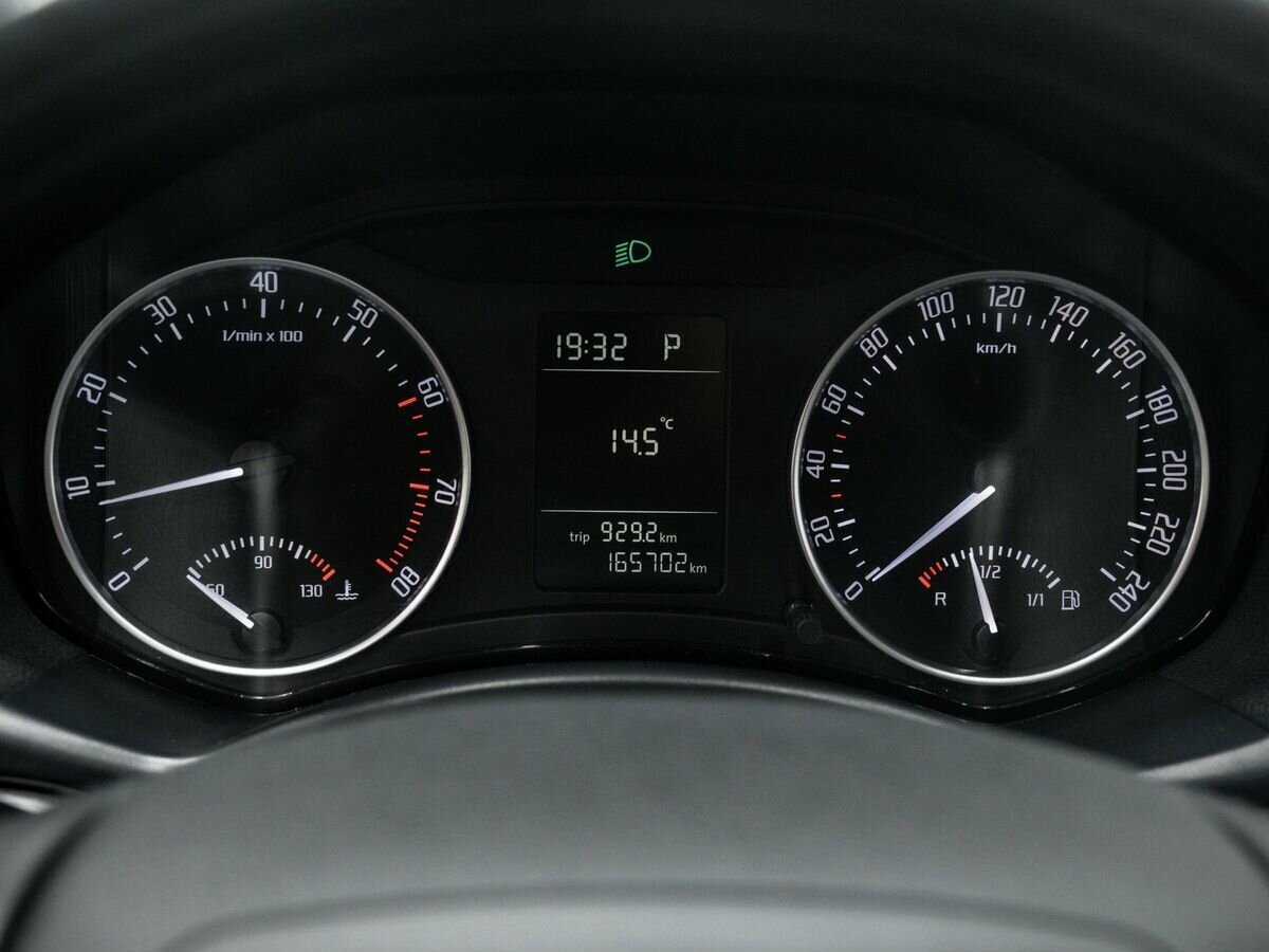 Купить Skoda Octavia с пробегом. Фото: #18