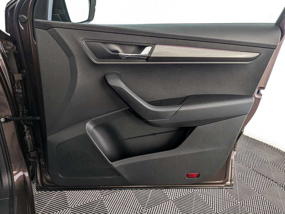 Купить Skoda Karoq с пробегом. Фото: #19