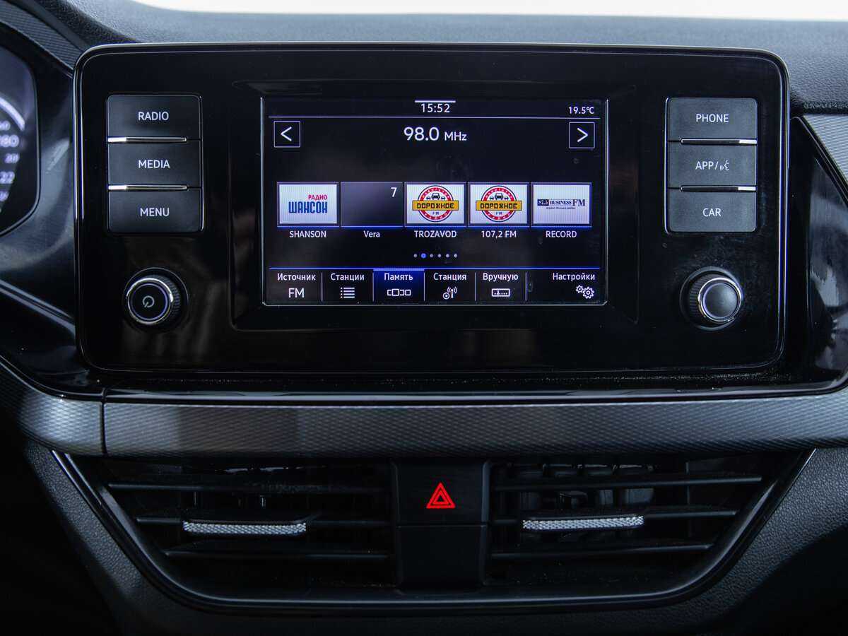 Купить Volkswagen Polo с пробегом. Фото: #12