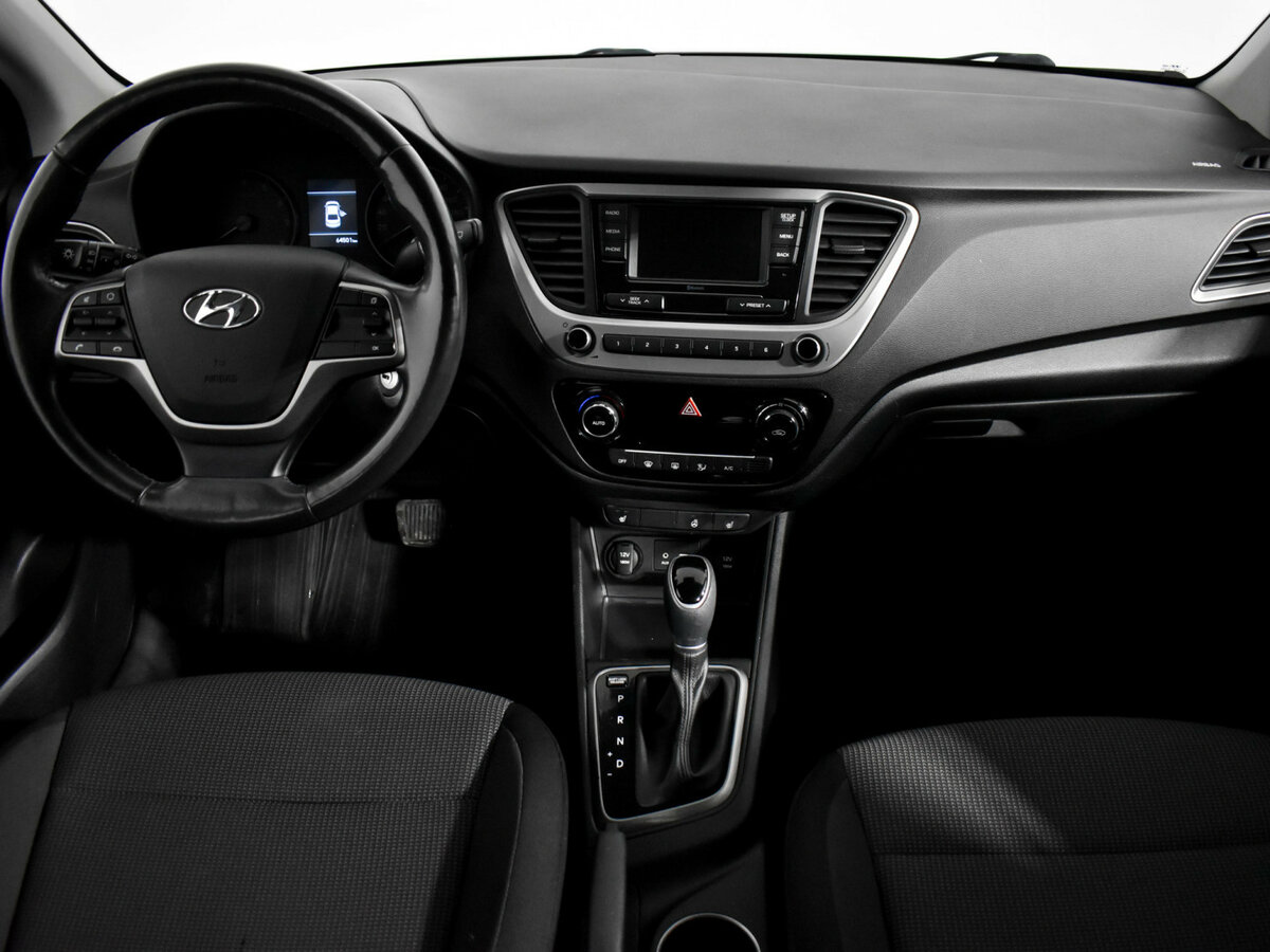 Купить Hyundai Solaris с пробегом. Фото: #12