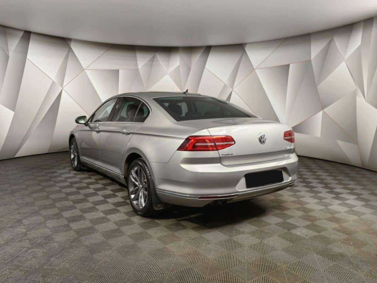 Купить Volkswagen Passat с пробегом. Фото: #3