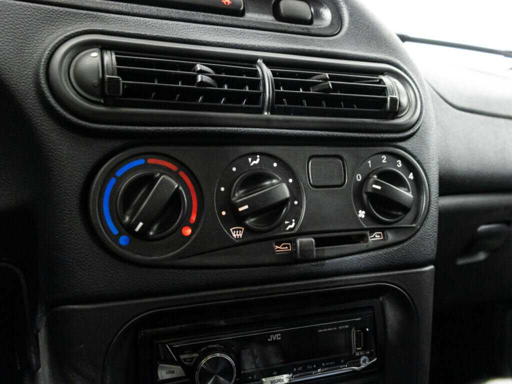 Купить Lada (ВАЗ) Niva с пробегом. Фото: #14