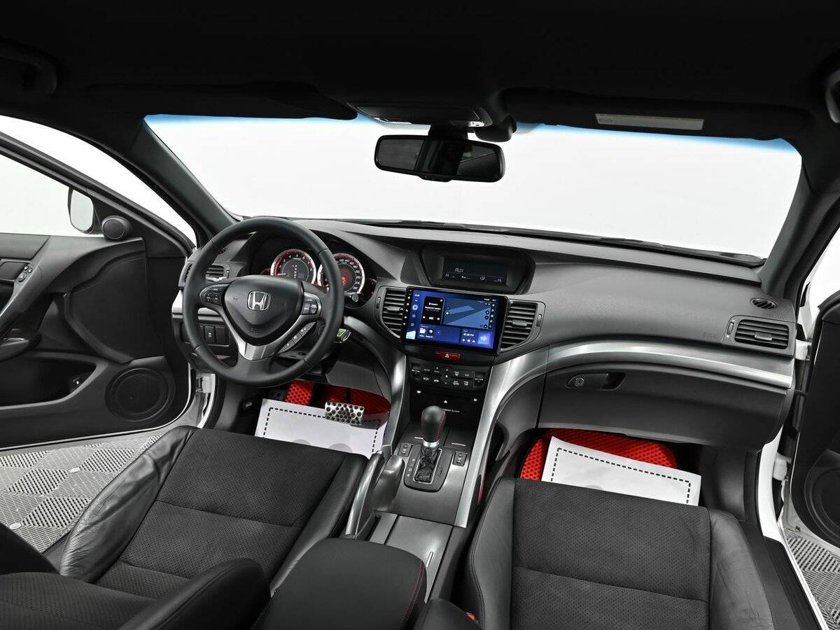 Купить Honda Accord с пробегом. Фото: #11