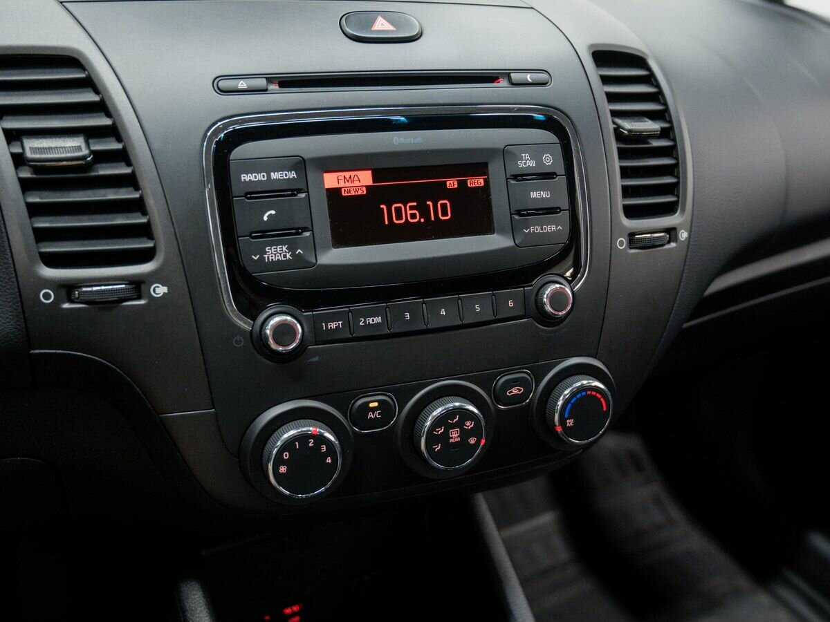 Купить Kia Cerato с пробегом. Фото: #17