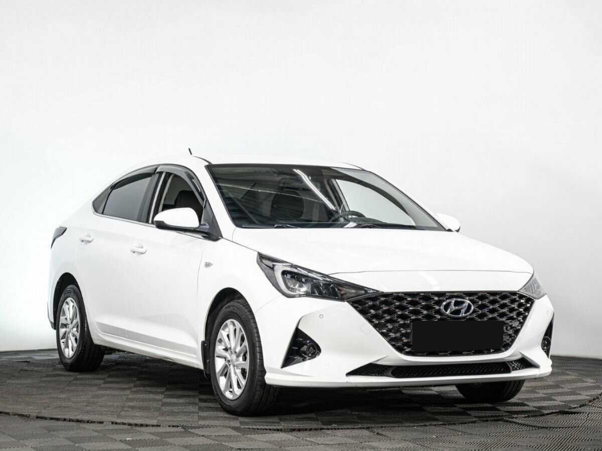 Купить Hyundai Solaris с пробегом. Фото: #2