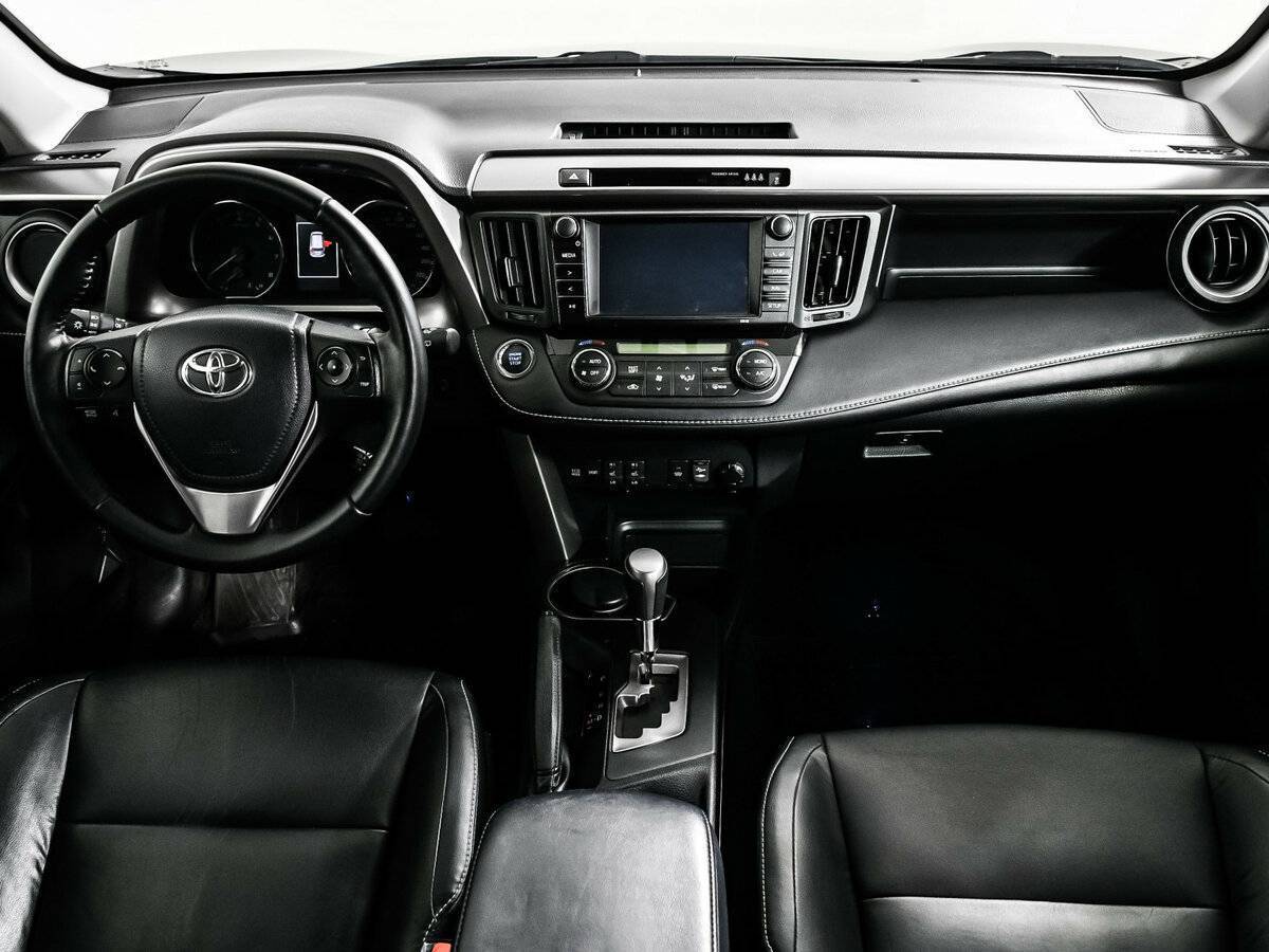 Купить Toyota RAV4 с пробегом. Фото: #10