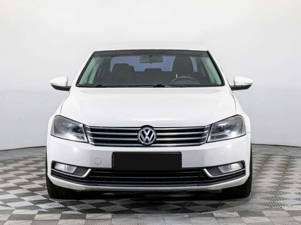 Купить Volkswagen Passat с пробегом. Фото: #1