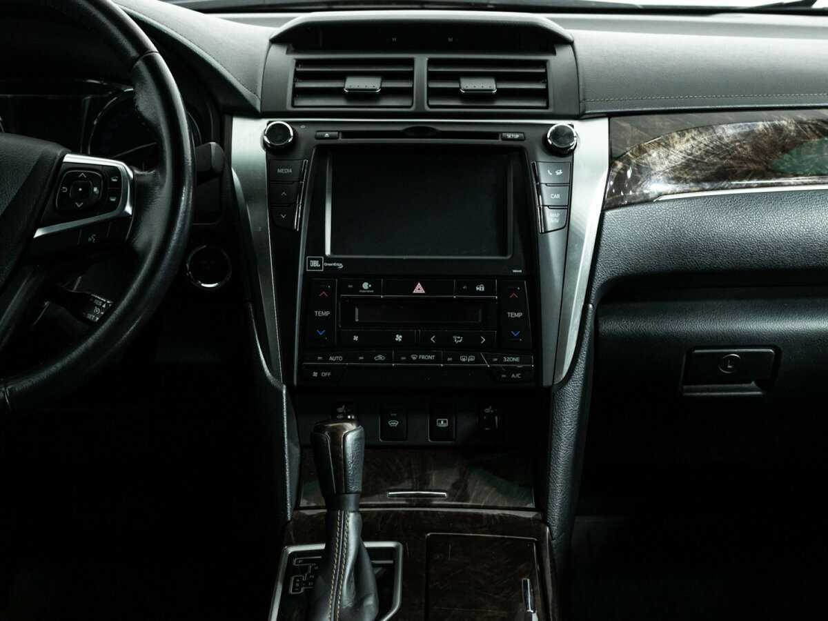 Купить Toyota Camry с пробегом. Фото: #13