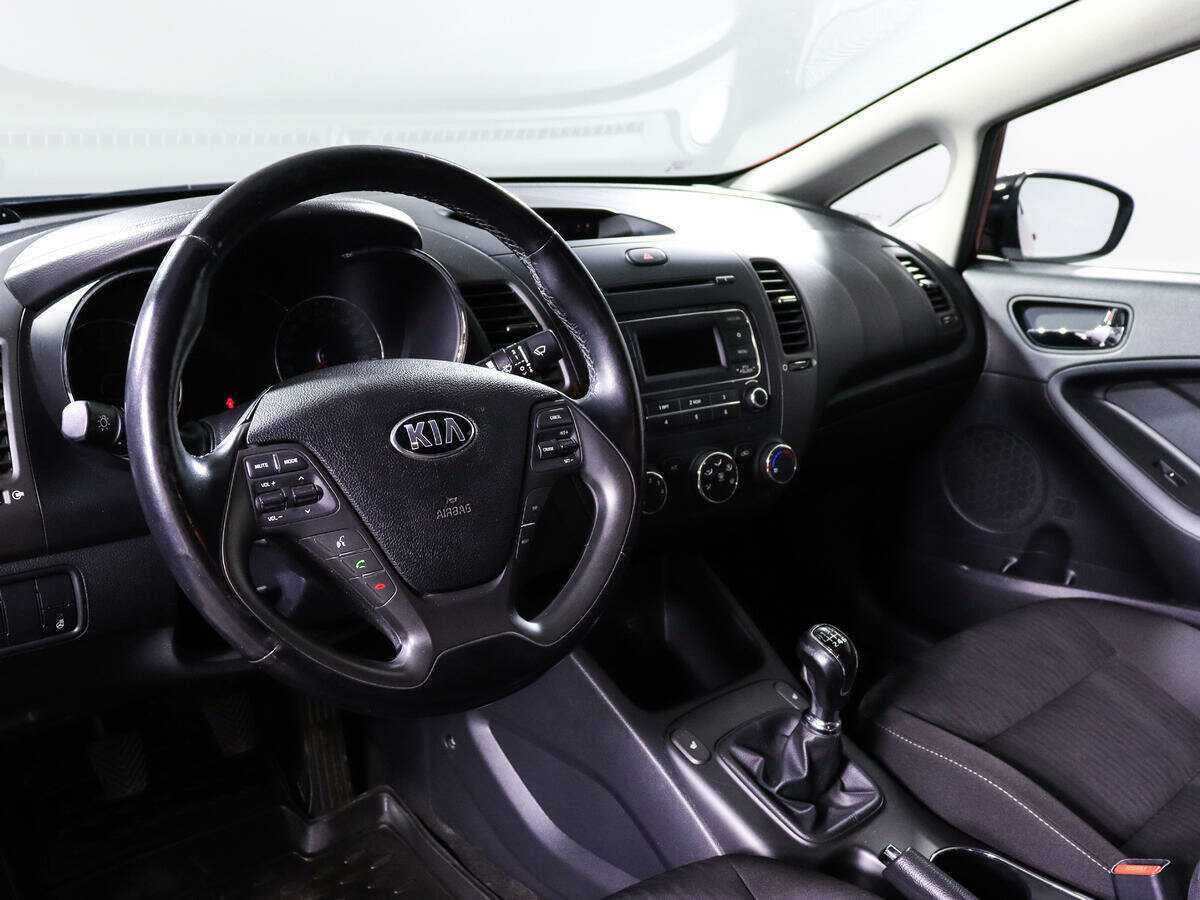 Купить Kia Cerato с пробегом. Фото: #13