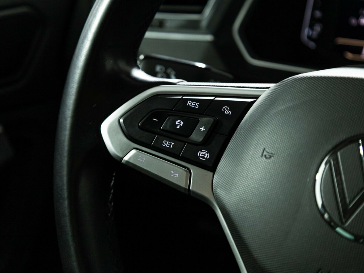 Купить Volkswagen Tiguan с пробегом. Фото: #18