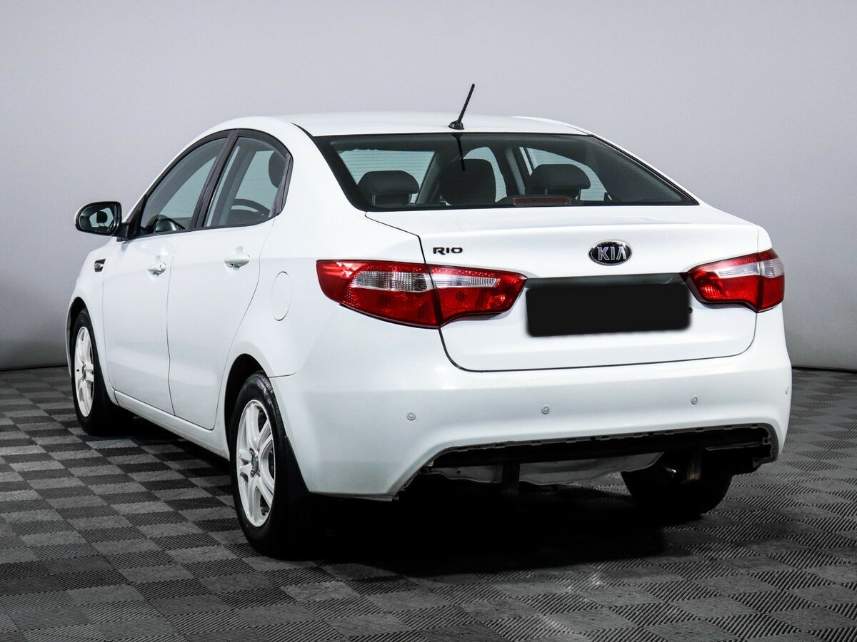Купить Kia Rio с пробегом. Фото: #5