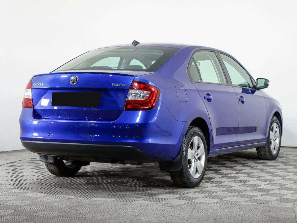 Купить Skoda Rapid с пробегом. Фото: #4
