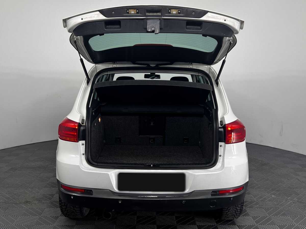 Купить Volkswagen Tiguan с пробегом. Фото: #9