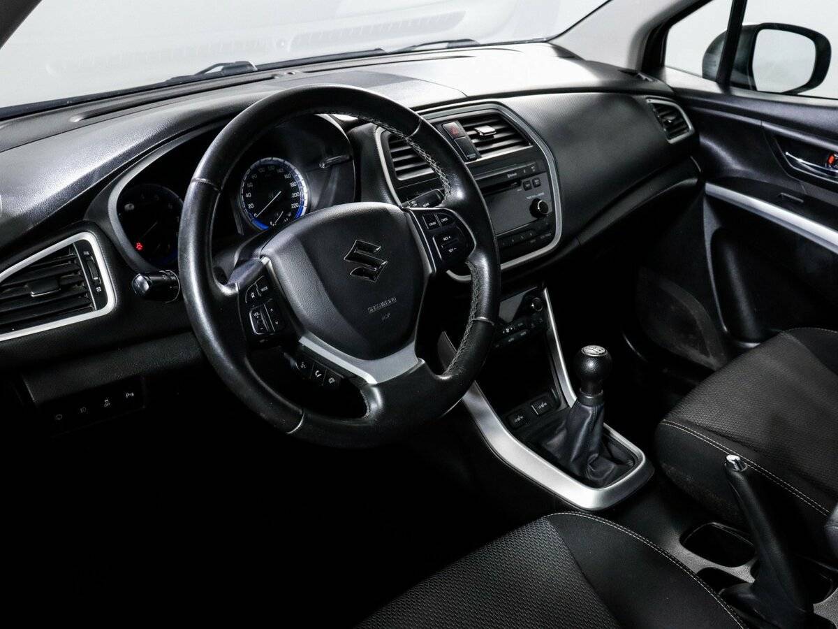 Купить Suzuki SX4 с пробегом. Фото: #13