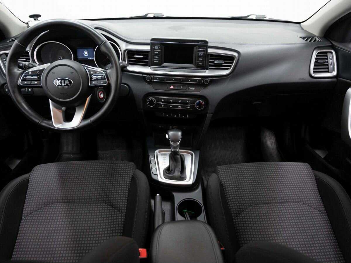Купить Kia Ceed с пробегом. Фото: #12