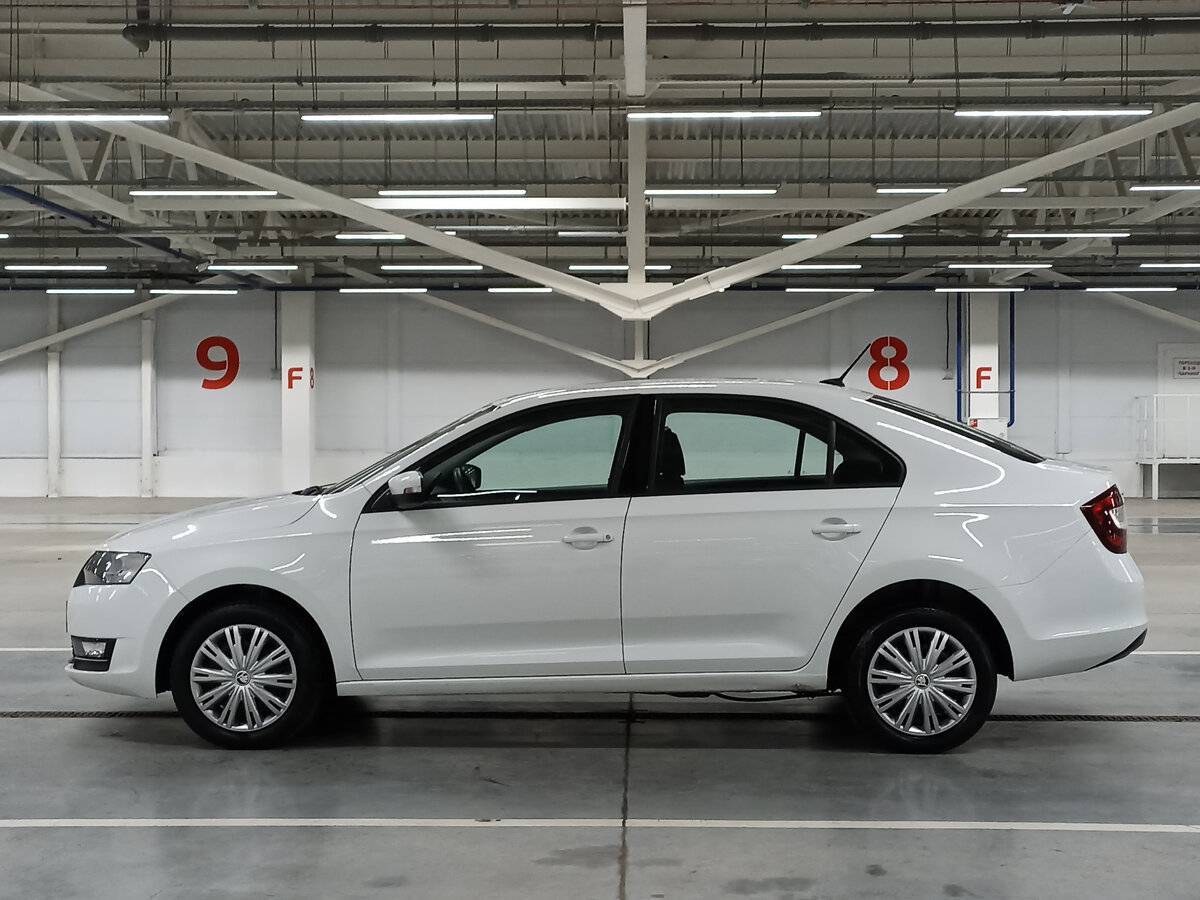 Купить Skoda Rapid с пробегом. Фото: #7