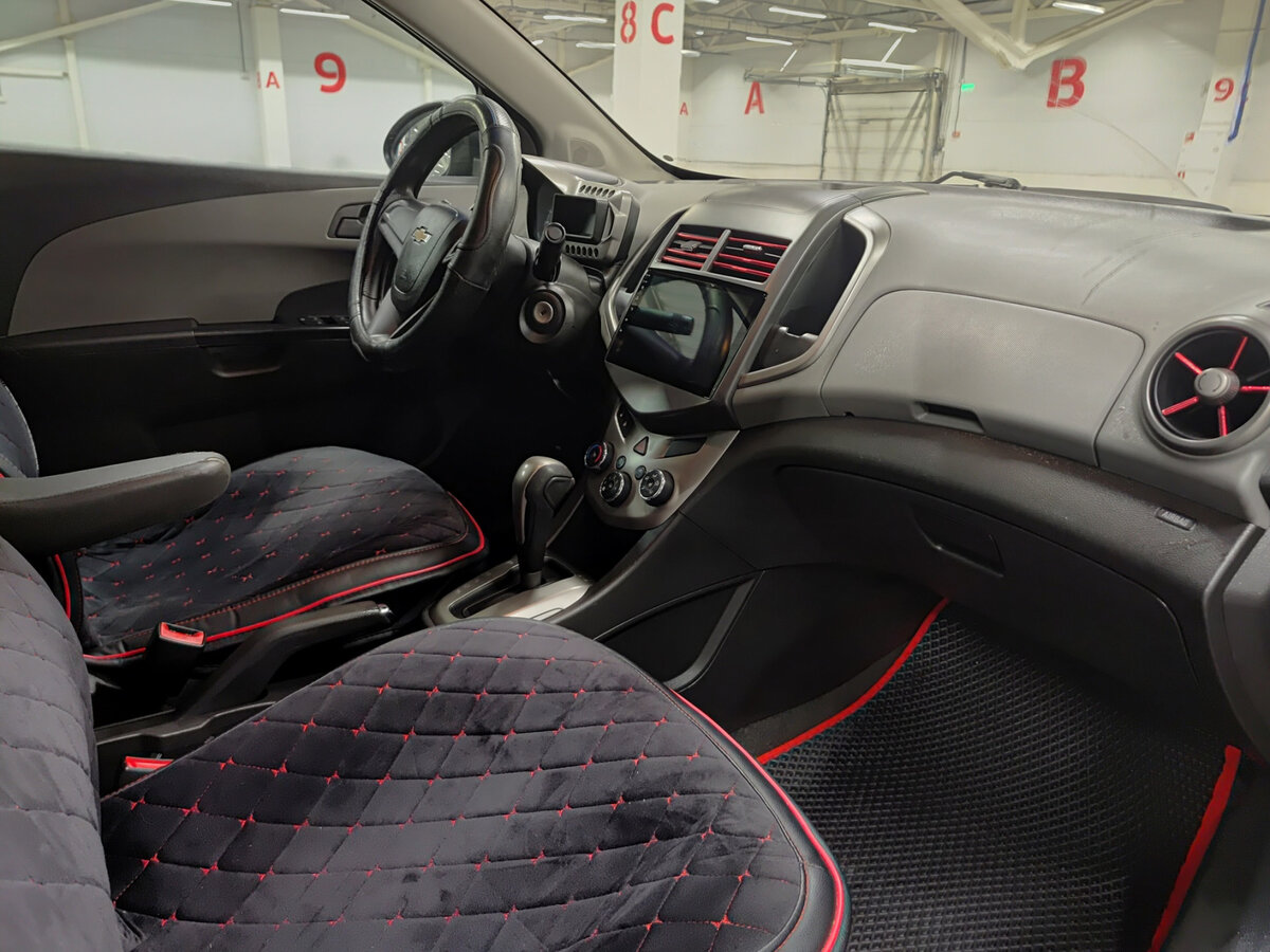 Купить Chevrolet Aveo с пробегом. Фото: #10