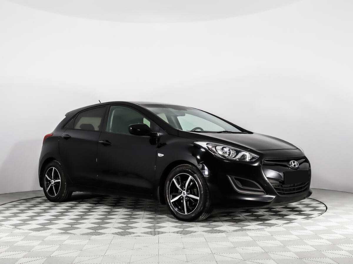 Купить Hyundai i30 с пробегом. Фото: #2