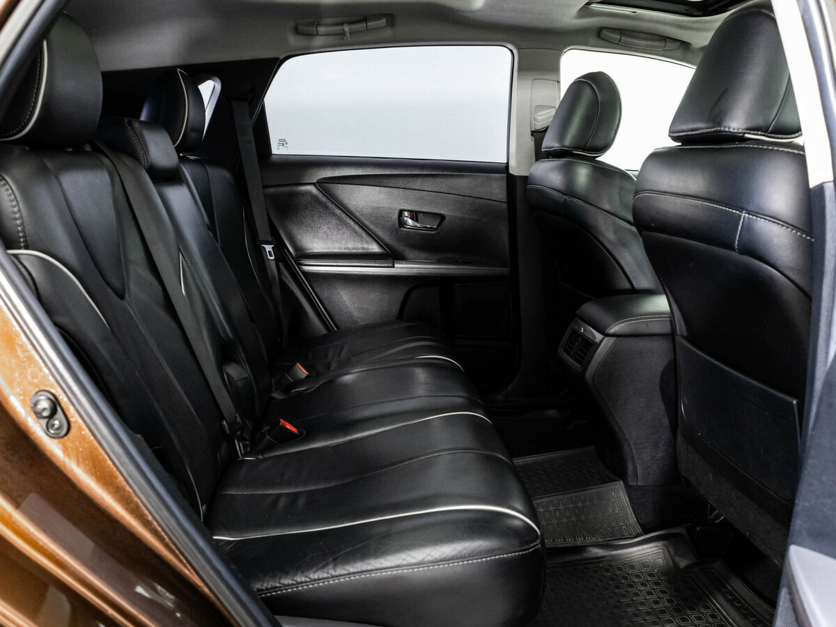 Купить Toyota Venza с пробегом. Фото: #17
