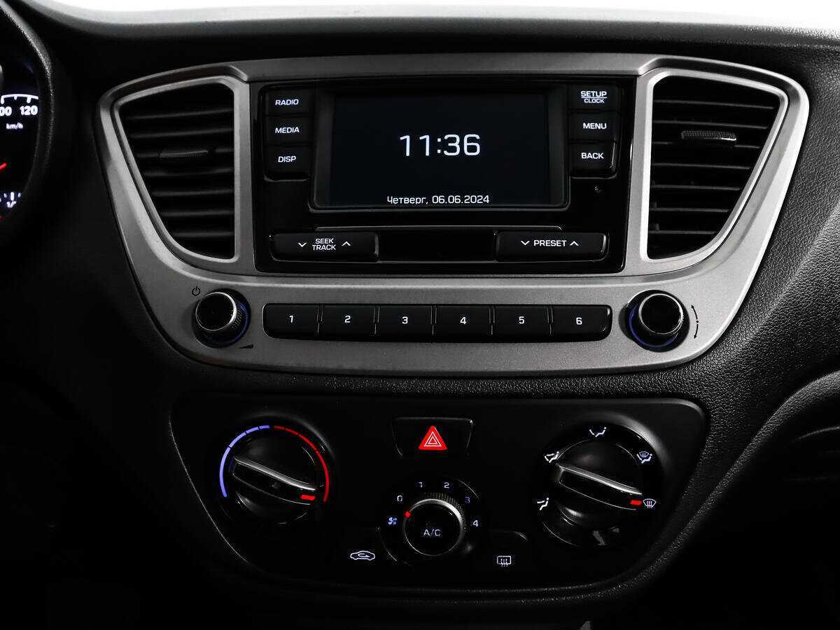 Купить Hyundai Solaris с пробегом. Фото: #12