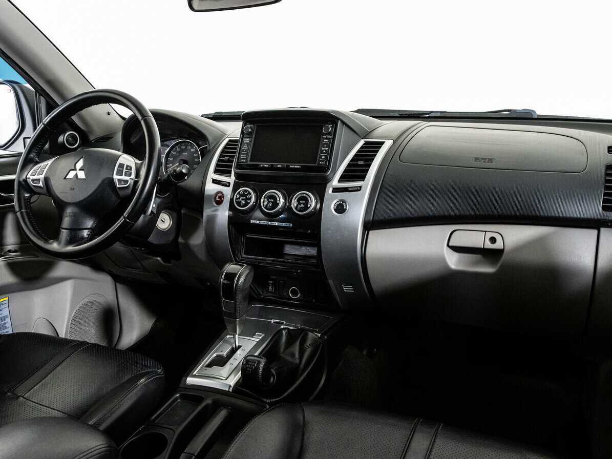 Купить Mitsubishi Pajero Sport с пробегом. Фото: #8